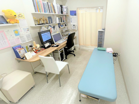 横浜市緑区鴨居の神田整形外科 診察室